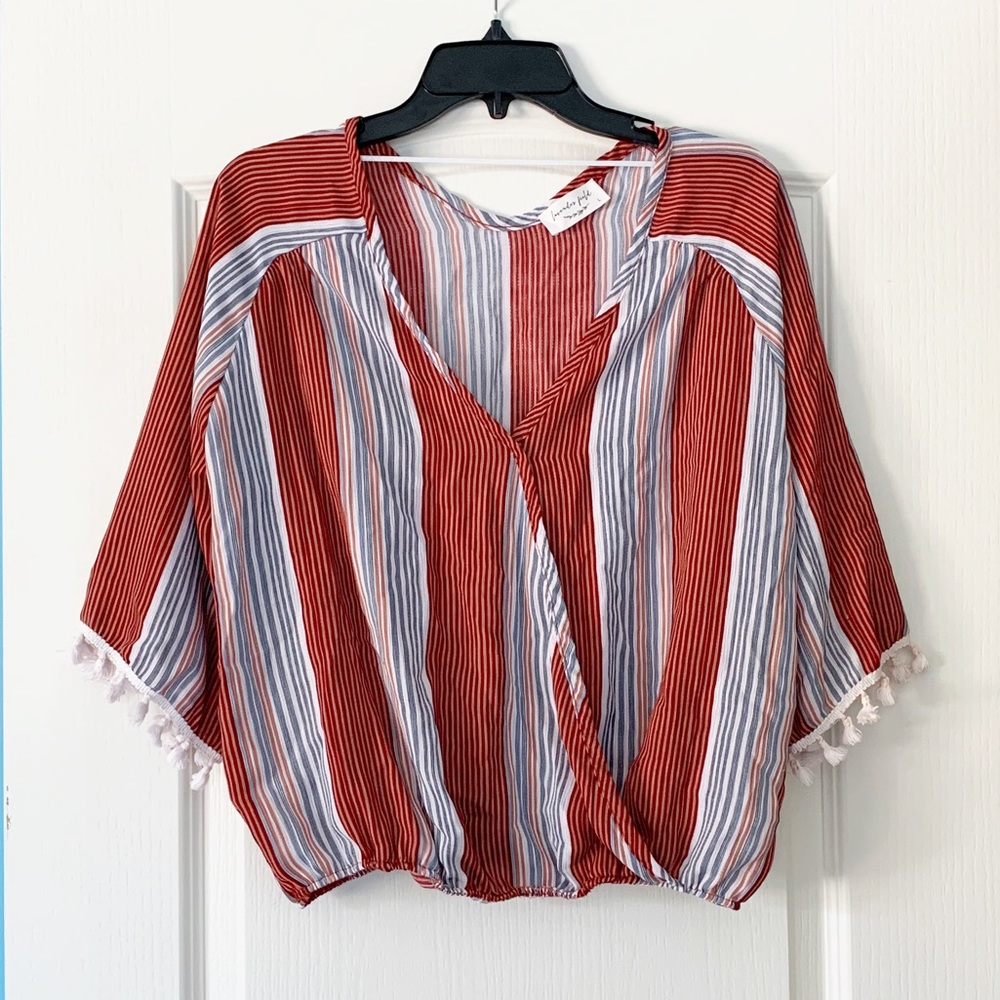 Lavender Field wrap top with tassel cuff sz large